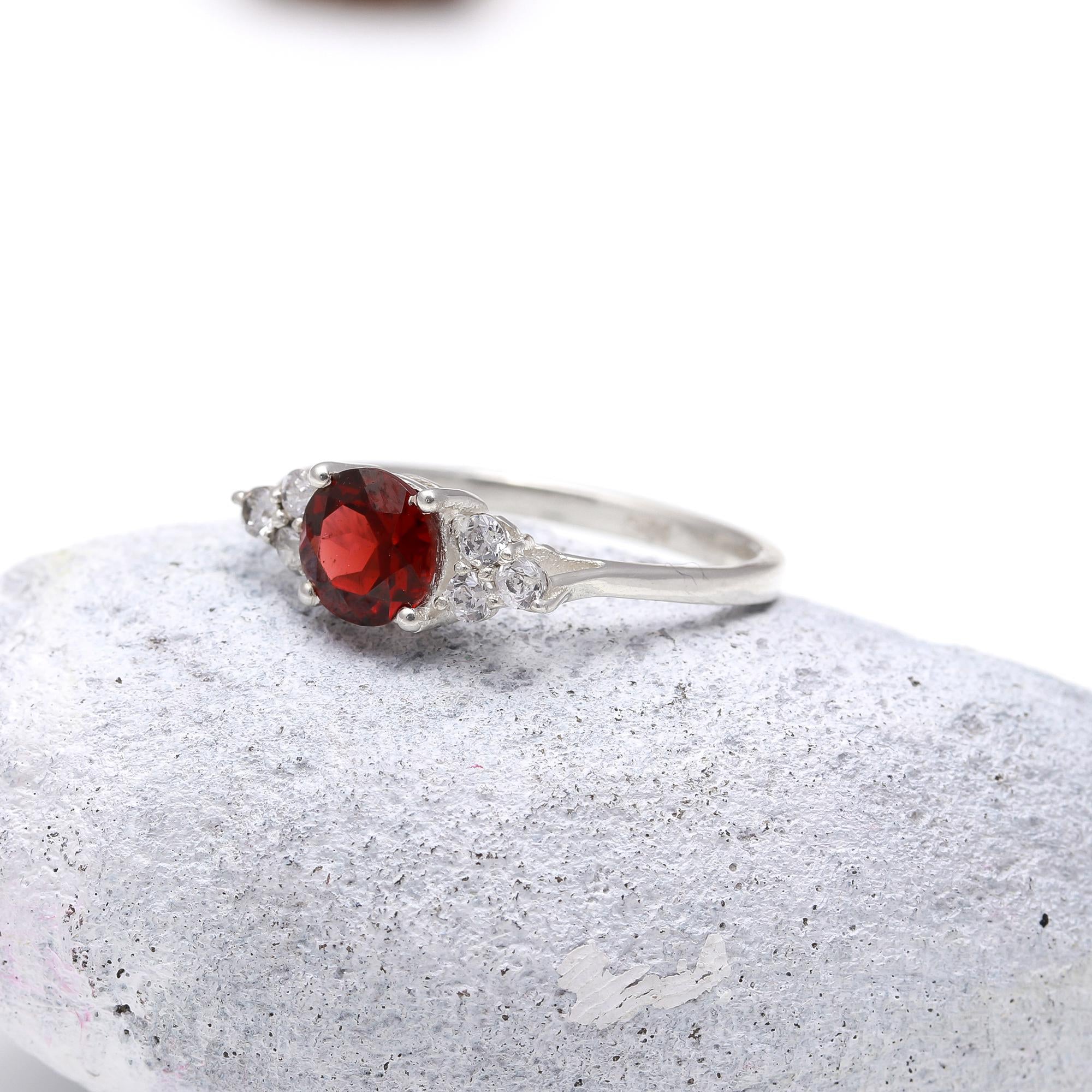 Glowing Elegance: Natural Garnet and Sterling Silver Ring